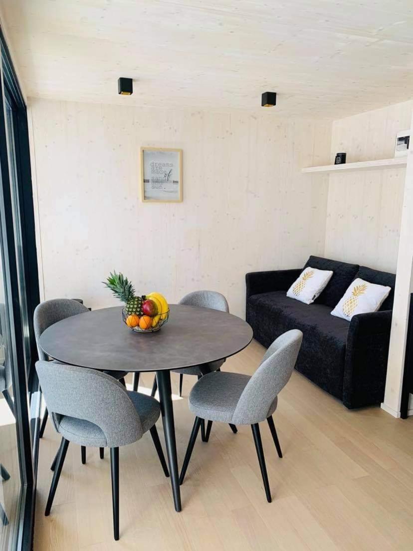 פריבלאקה Arcadia Eco-Luxe Mobile Homes With Infinity Pool By Oiko Collection מראה חיצוני תמונה